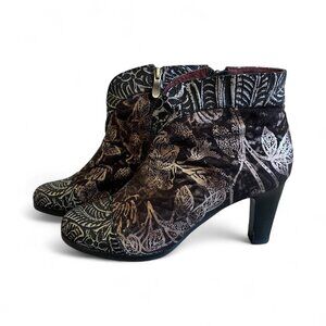 L' Artiste Spring Step Lidia Leather Ankle Boots SZ 9